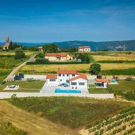 Panorama *